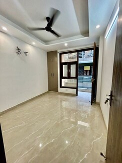 2 BHK Builder Floor For Rent in Maidan Garhi