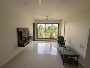 Living Room in 3 BHK Apartment at Gold Mist, Vile Parle West – for Rent