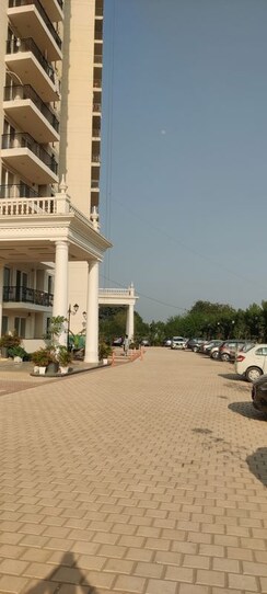 4 BHK + Study Room Penthouse For Sale in Omaxe The Resort