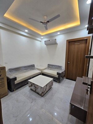 1 BHK Builder Floor For Rent in South City 1