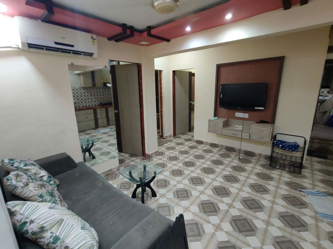2 BHK + Extra Room Apartment For Rent in Golden Isle