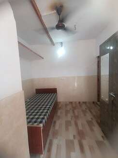 1 RkBuilder Floor For Rent in Giri Nagar