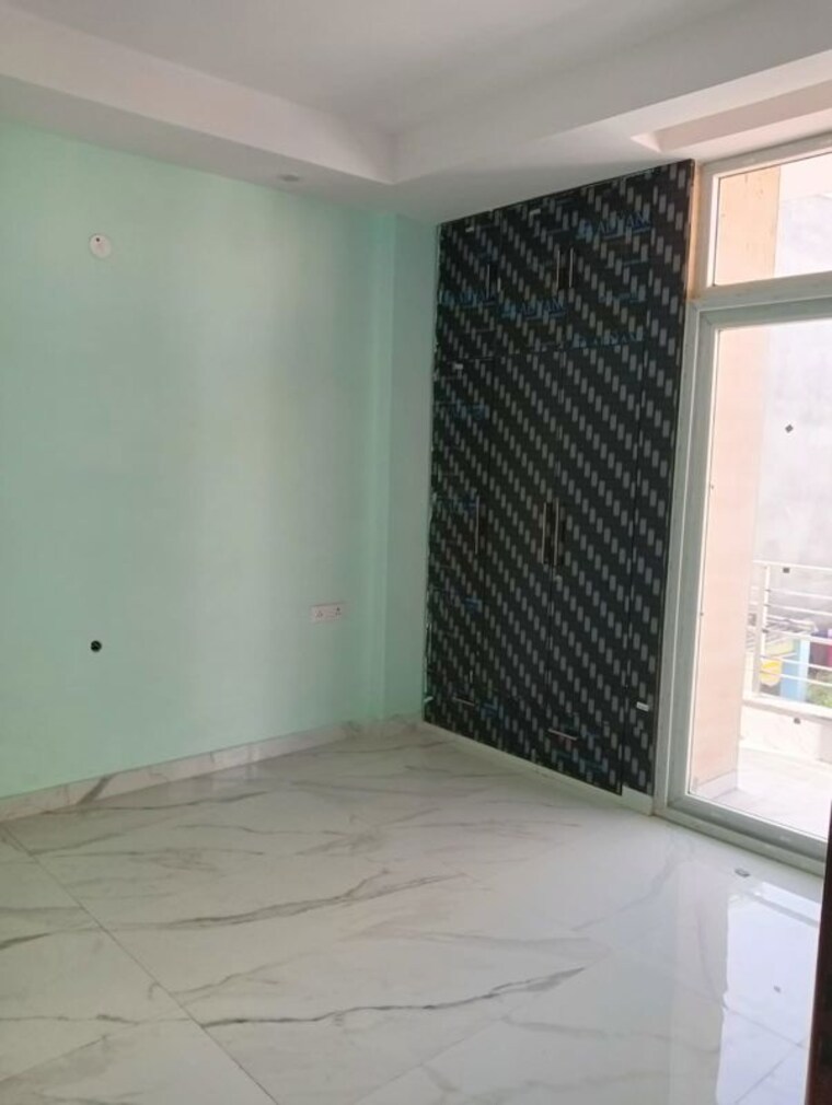 Room, sector 7 3 Bedroom 135 Sq.Yd. Builder Floor In Sector 7 Gurgaon 10181997