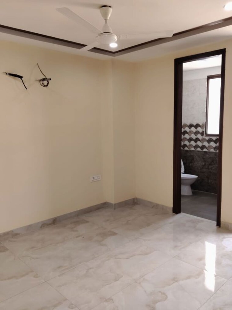Room, mandi 3 Bedroom 1200 Sq.Ft. Builder Floor In Mandi Delhi 10182703