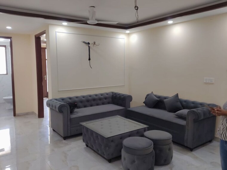 Living Room, mandi 3 Bedroom 1200 Sq.Ft. Builder Floor In Mandi Delhi 10182703