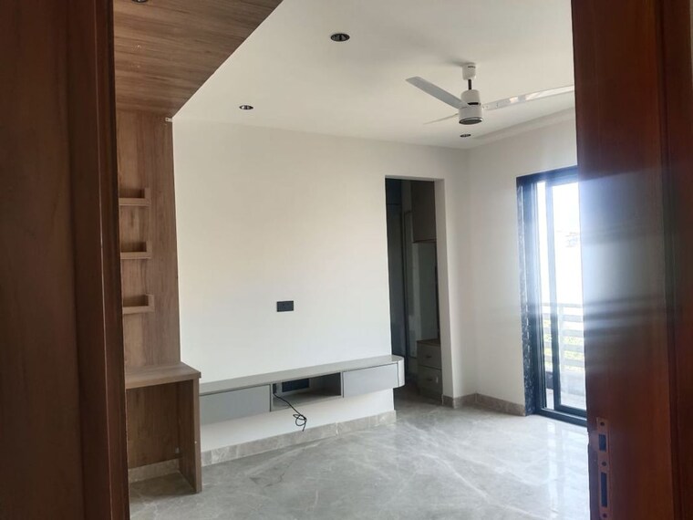 Room, south city 2 4 Bedroom 275 Sq.Yd. Builder Floor In South City 2 Gurgaon 10181986