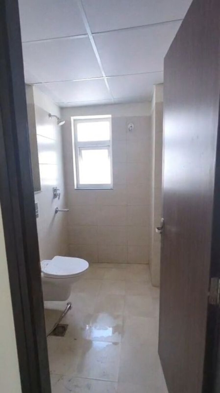 Bathroom, sector 80 3 Bedroom 1650 Sq.Ft. Apartment In Sector 80 Faridabad 10182726