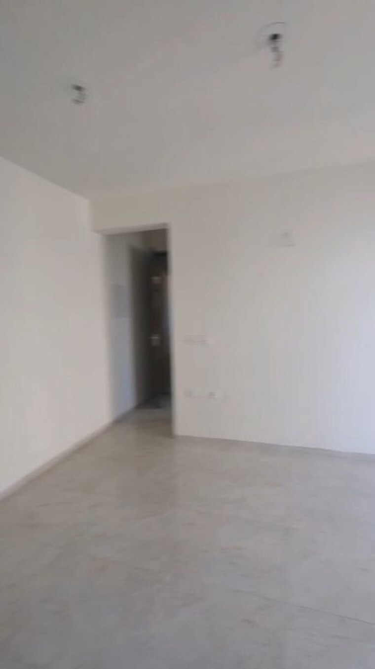 Room, sector 80 3 Bedroom 1650 Sq.Ft. Apartment In Sector 80 Faridabad 10182726