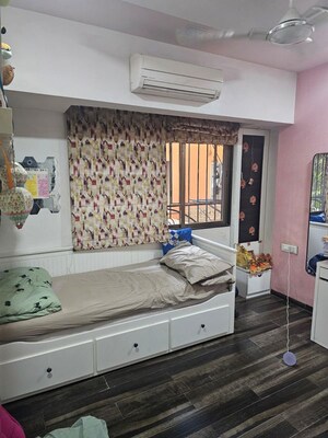 Room in 2 BHK Apartment at Chembur – for Sale