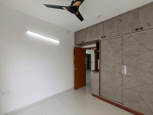 Room in 2 BHK Apartment at Sobha Dream Gardens, Thanisandra Main Road – for Rent