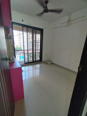 Room in 3 BHK Apartment at Nisarg Hyde Park, Kharghar – for Sale