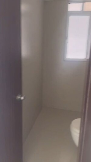 Room in 3 BHK Apartment at Raj Tattva, Kapur Bawdi – for Rent