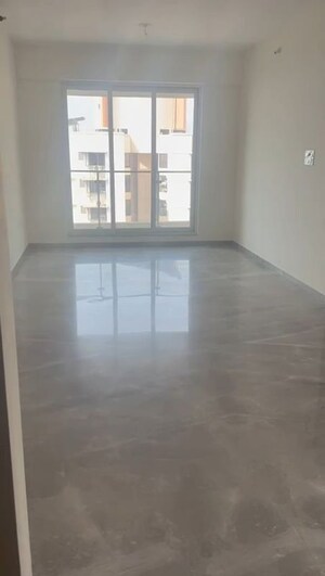 Room in 3 BHK Apartment at Raj Tattva, Kapur Bawdi – for Rent