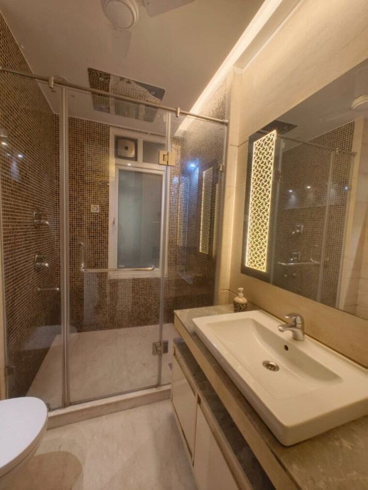 undefined, greater kailash ii 4 Bedroom 300 Sq.Yd. Builder Floor In Greater Kailash ii Delhi 10182821