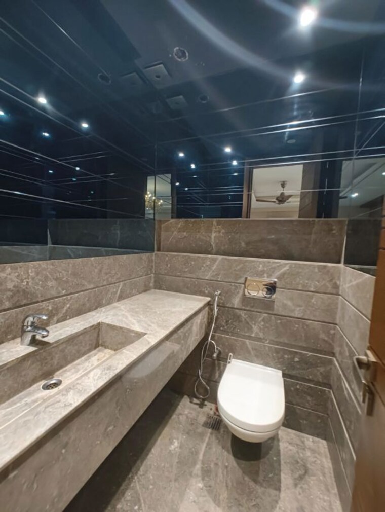 Kitchen, greater kailash ii 4 Bedroom 300 Sq.Yd. Builder Floor In Greater Kailash ii Delhi 10182821
