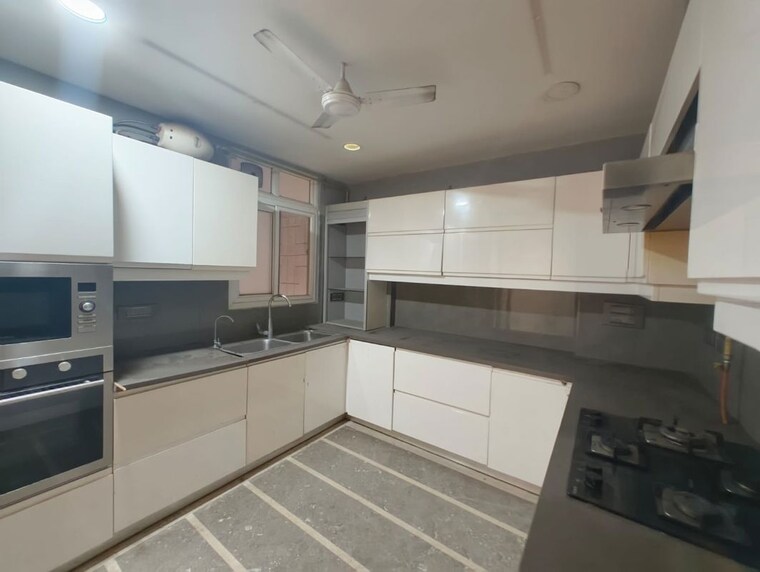 Kitchen, greater kailash ii 4 Bedroom 300 Sq.Yd. Builder Floor In Greater Kailash ii Delhi 10182821