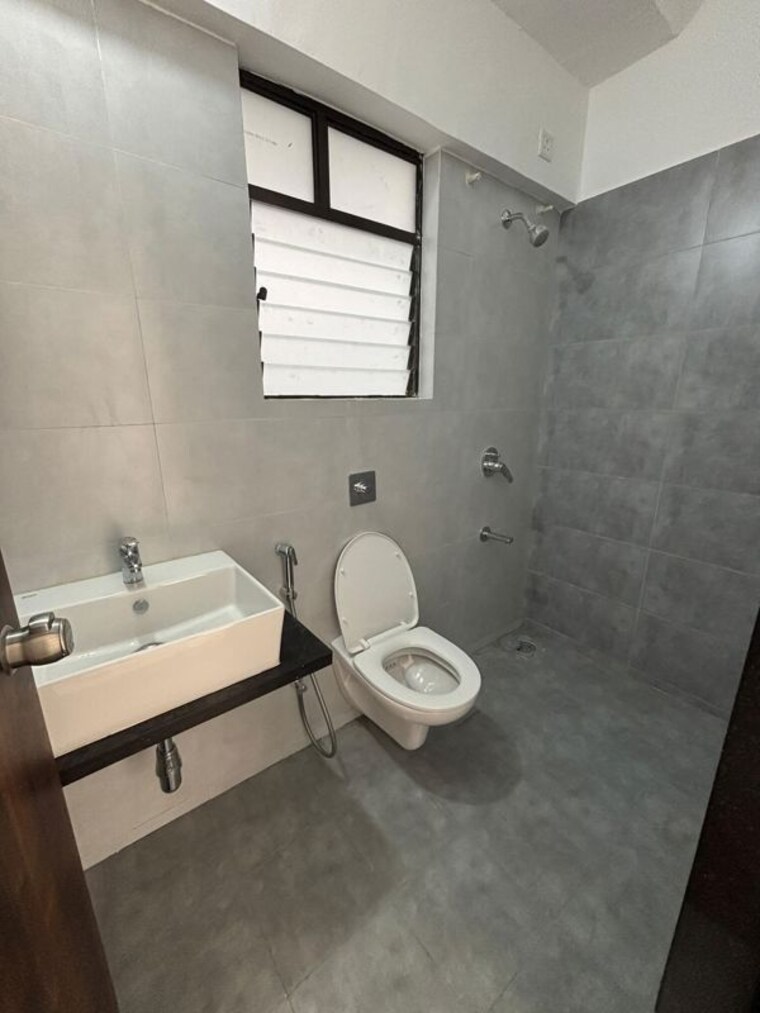 Bathroom, roshan-milestone 2 Bedroom 680 Sq.Ft. Apartment In Tathawade Pune 10181708