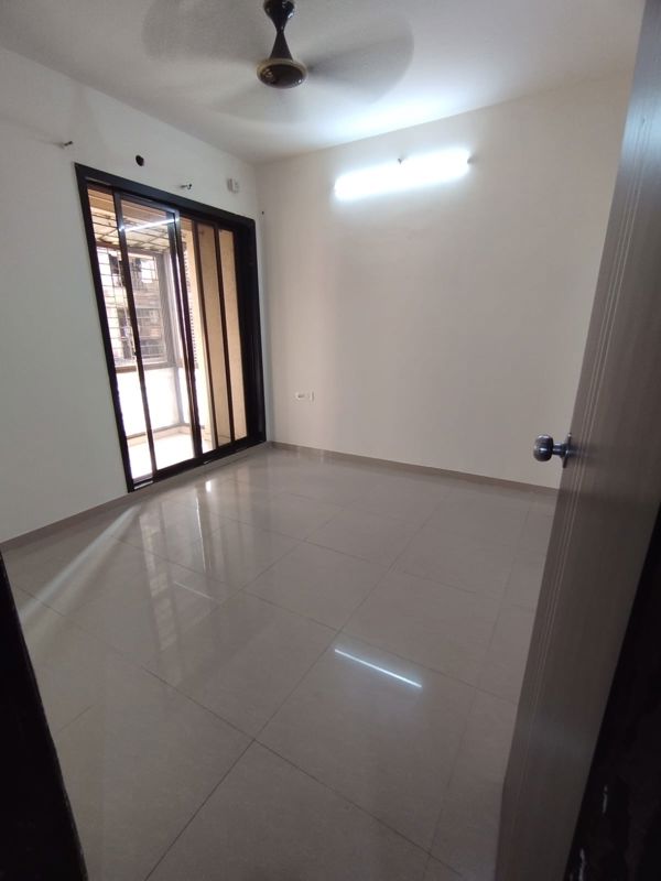 3 BHK Apartment For Sale in Nisarg Hyde Park