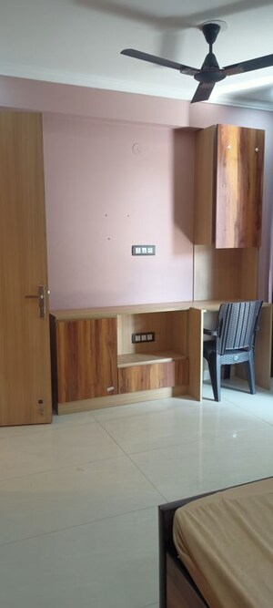 Room in 3 BHK Builder Floor at Mohit House, Sushant Lok I – for Rent