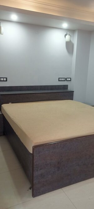 Bedroom in 3 BHK Builder Floor at Mohit House, Sushant Lok I – for Rent