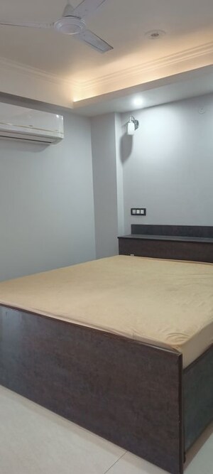 Room in 3 BHK Builder Floor at Mohit House, Sushant Lok I – for Rent