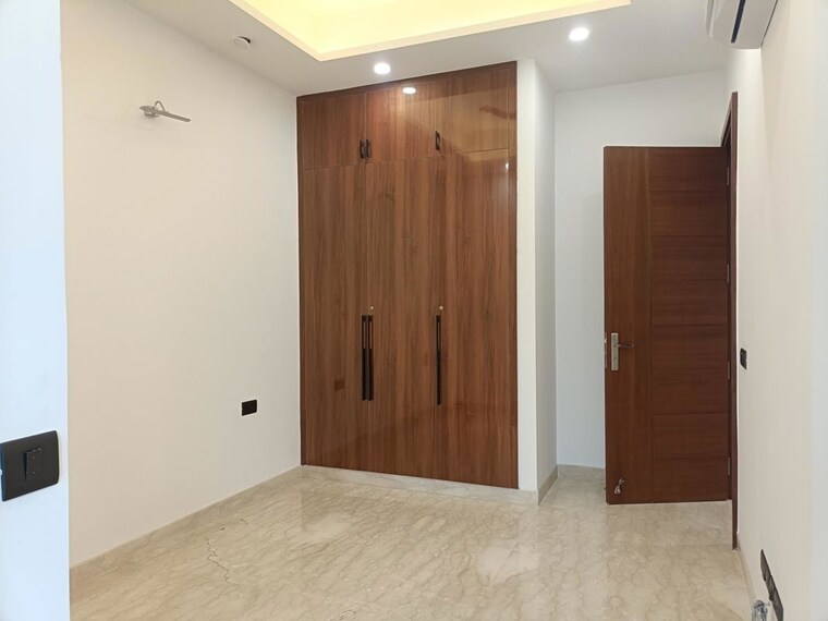 Room, greater kailash i 3 Bedroom 208 Sq.Yd. Builder Floor In Greater Kailash I Delhi 10182853