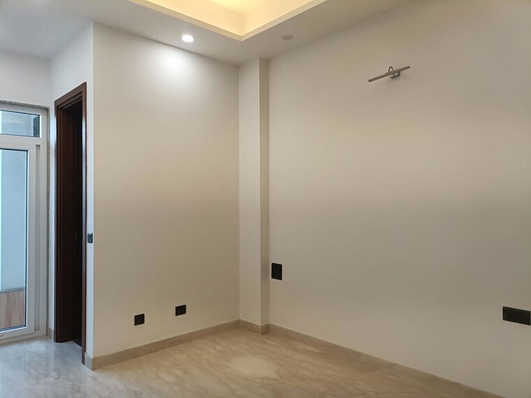 Room, greater kailash i 3 Bedroom 208 Sq.Yd. Builder Floor In Greater Kailash I Delhi 10182853