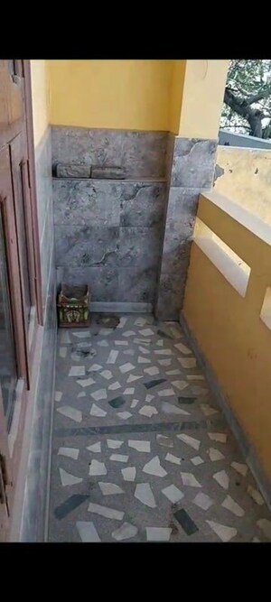 Bathroom in 2 BHK Builder Floor at Sector 40 – for Rent