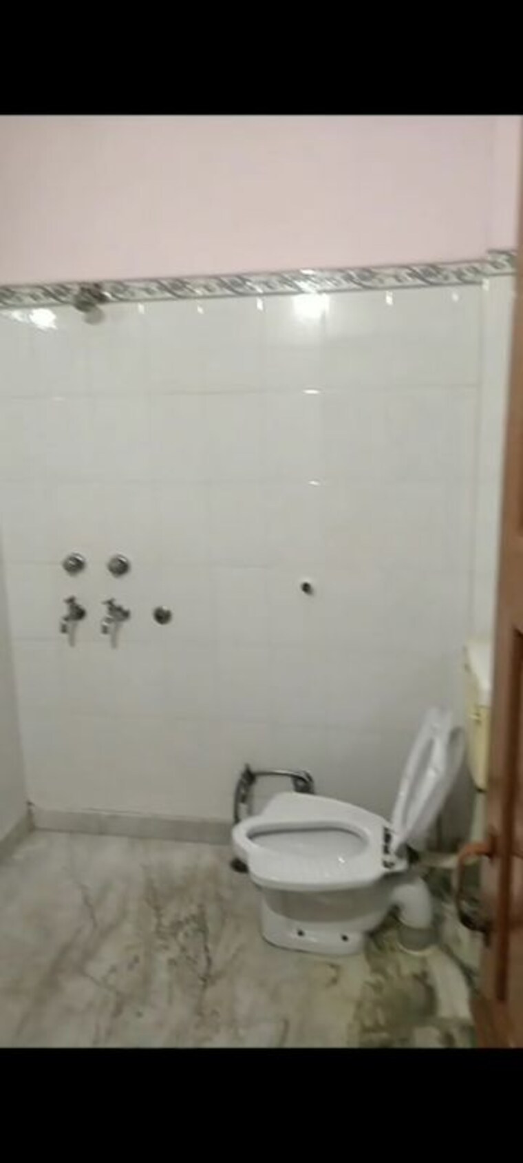 Bathroom, sector 40 2 Bedroom 1800 Sq.Ft. Builder Floor In Sector 40 Gurgaon 10182867