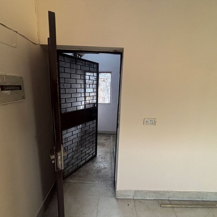Room, vikas puri 3 Bedroom 1250 Sq.Ft. Apartment In Vikas Puri Delhi 10182834