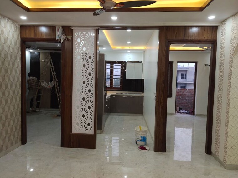  Parking, bptp-district-faridabad 2 Bedroom 150 Sq.Yd. Builder Floor In Sector 81 Faridabad 10182883