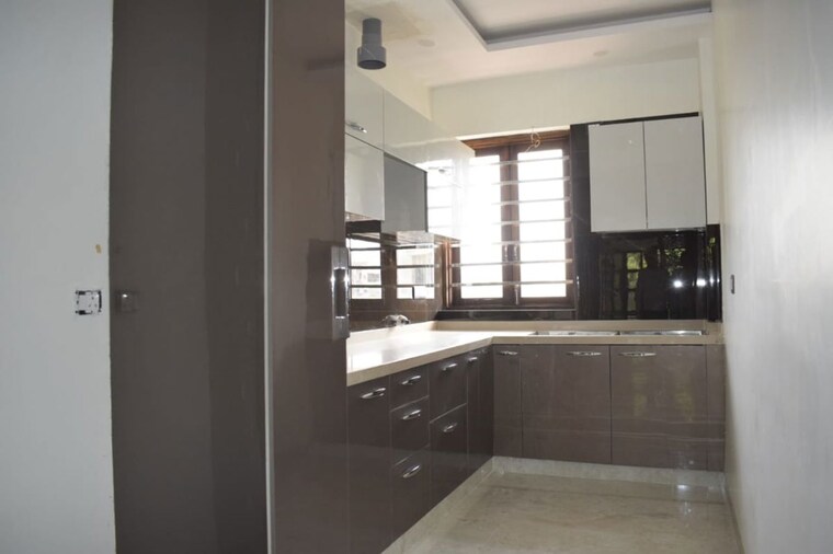 Kitchen, bptp-district-faridabad 2 Bedroom 150 Sq.Yd. Builder Floor In Sector 81 Faridabad 10182883