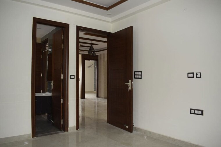 Room, bptp-district-faridabad 2 Bedroom 150 Sq.Yd. Builder Floor In Sector 81 Faridabad 10182883