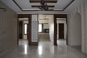 Building Lobby in 2 BHK Builder Floor at BPTP District Faridabad, Sector 81 – for Sale