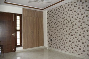 Room in 2 BHK Builder Floor at BPTP District Faridabad, Sector 81 – for Sale