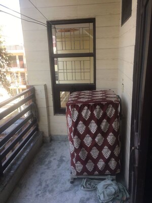 Balcony in 2 BHK Builder Floor at Sector 40 – for Rent