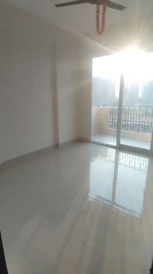 Room in 2 BHK Apartment at Signature Orchard Avenue 2, Sector 93 – for Sale