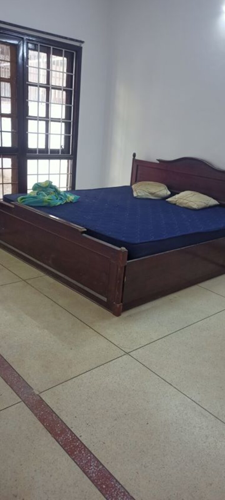 Bedroom, dlf-city-phase-iv 4 Bedroom 2200 Sq.Ft. Independent House In Dlf Phase iv Gurgaon 10182911