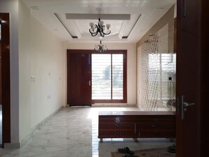 Room in 3 BHK Builder Floor at BPTP District Faridabad, Sector 81 – for Sale