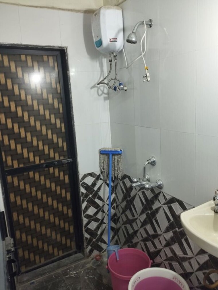 Bathroom, green-height-apartment 1 Bedroom 450 Sq.Ft. Apartment In Kharghar Navi Mumbai 10182945