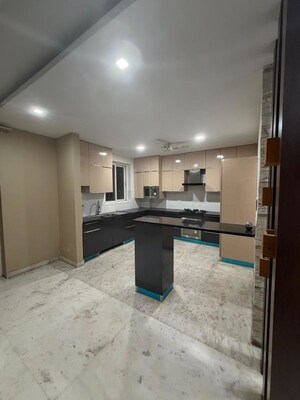 Kitchen in 6+ BHK Independent House at Sector 67 – for Sale