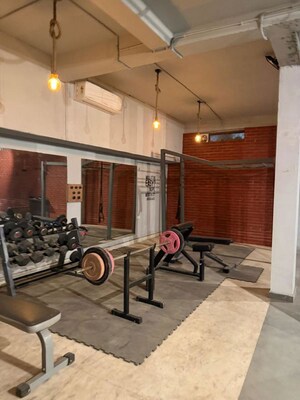  6+ BHK Independent House at Sector 67 – for Sale