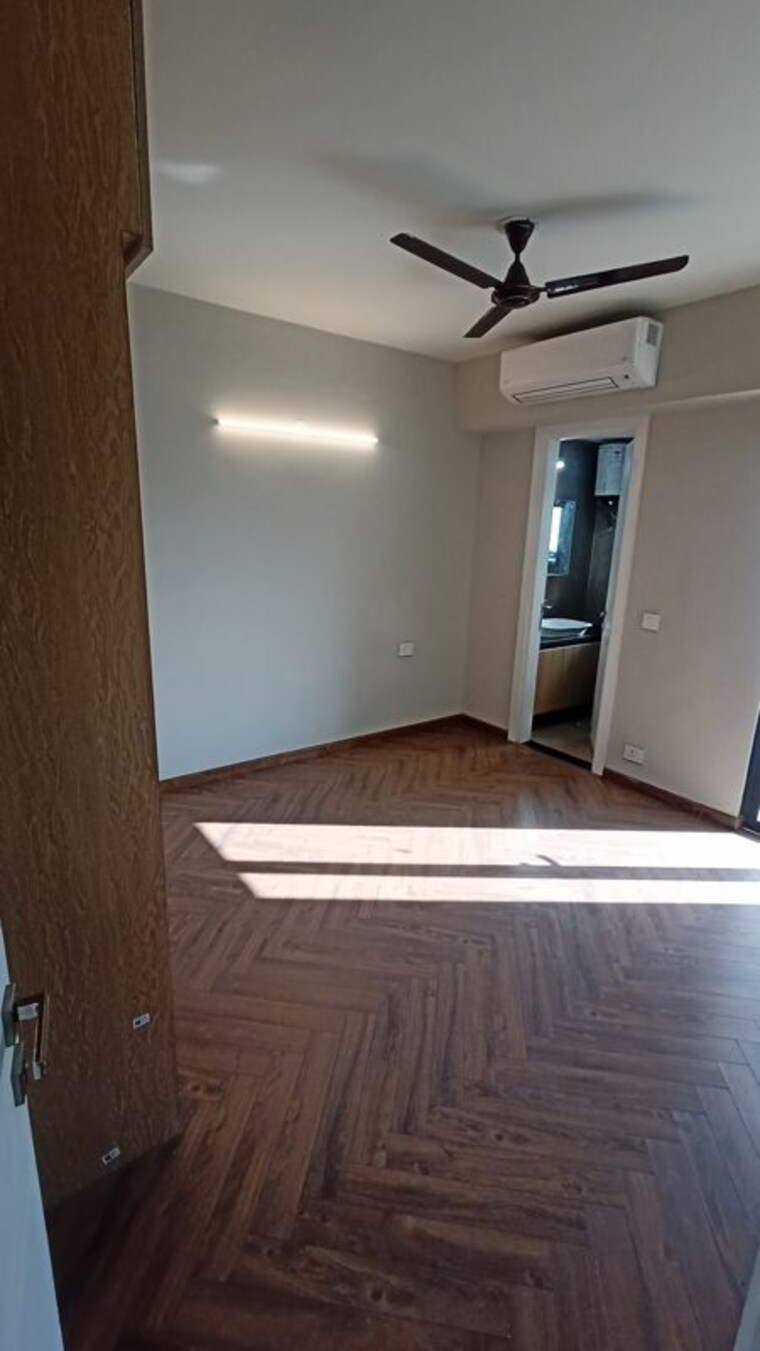 Room, signature-global-city-63a 3 Bedroom 1470 Sq.Ft. Apartment In Sector 63a Gurgaon 10182967