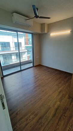 3 BHK + Pooja Room,Extra Room Apartment For Sale in Signature Global City 63A