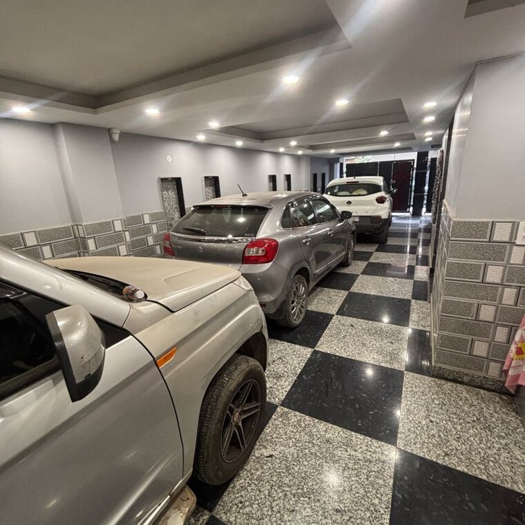  Parking, vikas puri 3 Bedroom 1180 Sq.Ft. Builder Floor In Vikas Puri Delhi 10182932