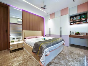 Bedroom in 4 BHK Apartment at Sheth Vasant Oasis, Andheri East – for Sale