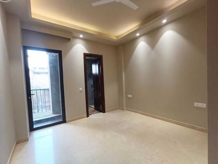 Room, greater kailash i 3 Bedroom 208 Sq.Yd. Builder Floor In Greater Kailash I Delhi 10183014