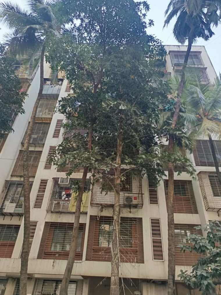 Exterior View, savita-chhaya-chs 1 Bedroom 500 Sq.Ft. Apartment In Bandra West Mumbai 10183024