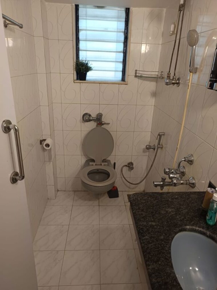 Bathroom, savita-chhaya-chs 1 Bedroom 500 Sq.Ft. Apartment In Bandra West Mumbai 10183024