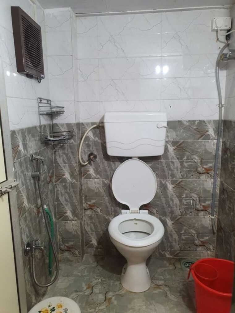 Bathroom, savita-chhaya-chs 1 Bedroom 500 Sq.Ft. Apartment In Bandra West Mumbai 10183024